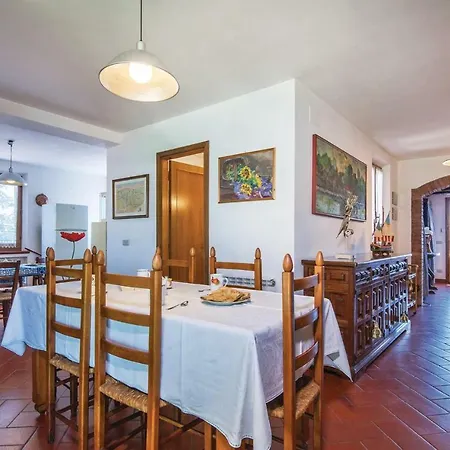 Aperugina Nyaraló Sanfatucchio